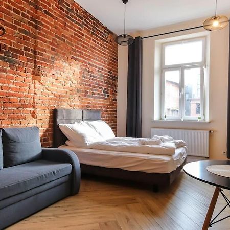Apartament W Zabytkowej Kamienicy, Strzelecka 19 Cracovie Extérieur photo